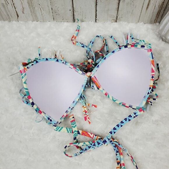 A Chic Girl Fringed Geometric Bikini Size Small - Picture 7 of 10